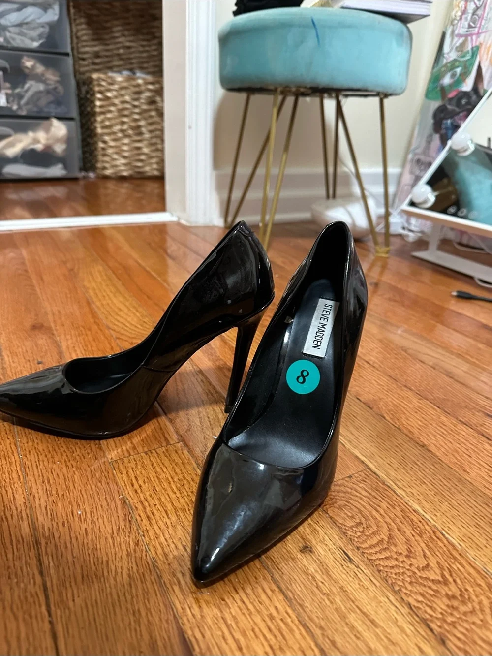 Steve Madden Black Patent Pointed-Toe Pumps